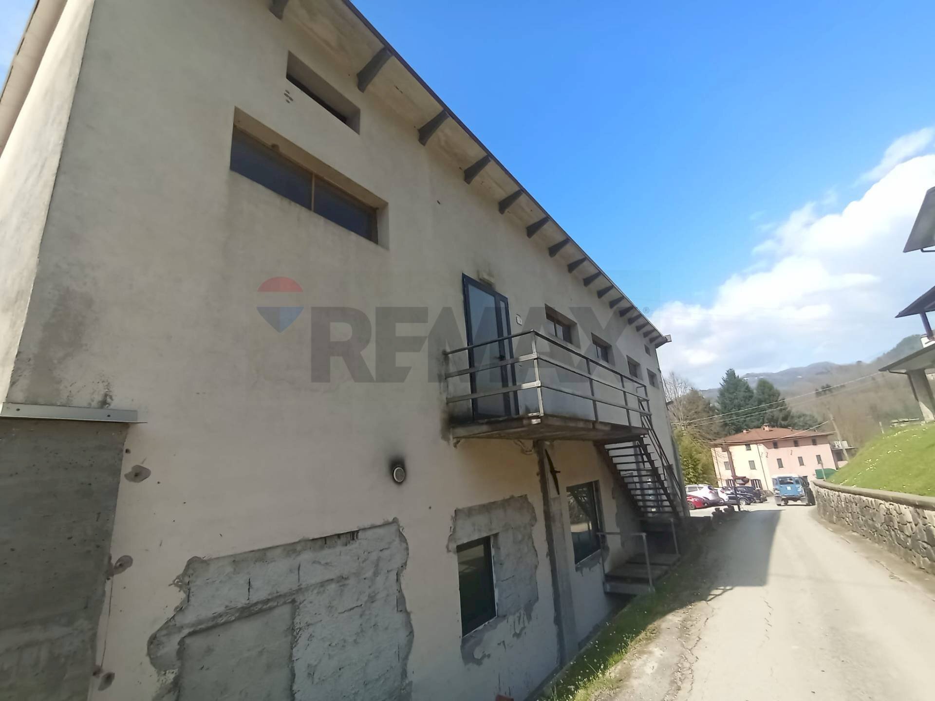 Edificio all\'aperto - Negozio Borgo a Mozzano - foto 1