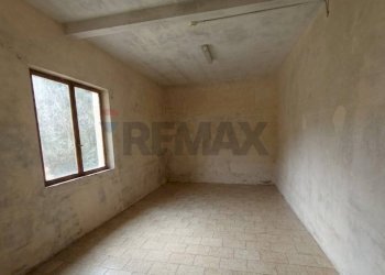 Stanza vuota - Shop Borgo a Mozzano - photo 7