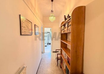 Hall / corridoio - Appartamento Bagni di Lucca - foto 4