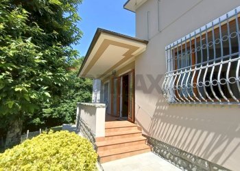 Balcone - Villa Bagni di Lucca - foto 4