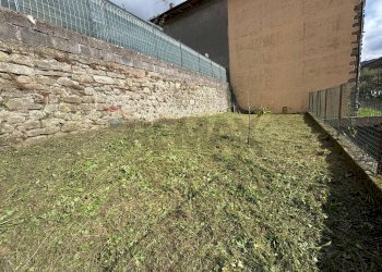 Giardino - Casa semi indipendente Via Nazionale Popiglio
 
123, San Marcello Piteglio - foto 9