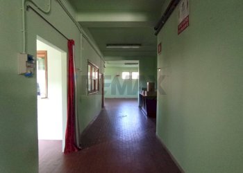 Hall / corridoio - Locale Commerciale Borgo a Mozzano - foto 7