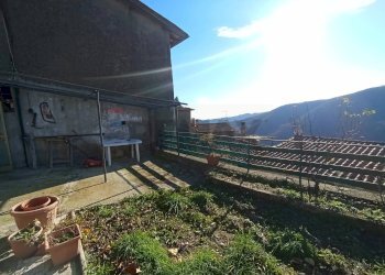 Edificio all\'aperto - Casa indipendente via della torre
 
53, Villa Basilica - foto 3