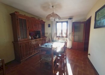 Sala da pranzo - Casa indipendente via della torre
 
53, Villa Basilica - foto 14