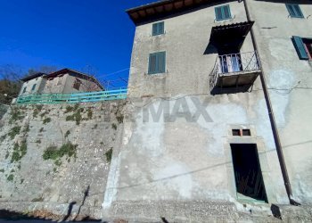 Casa all\'aperto - Casa indipendente via della torre
 
53, Villa Basilica - foto 22