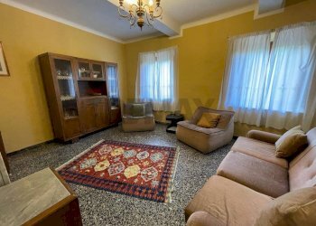 Soggiorno - Casa indipendente Borgo a Mozzano - foto 2