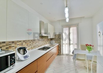 Cucina - Trilocale Via Vincenzo Bellini
 
24, Barlassina - foto 6