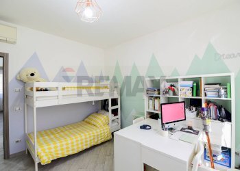 Camera / camera da letto - Trilocale Via Vincenzo Bellini
 
24, Barlassina - foto 22