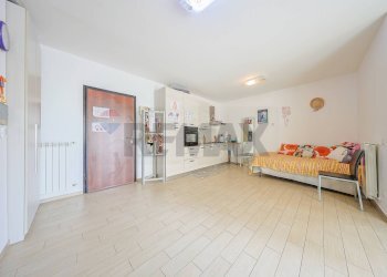 Soggiorno - Monolocale Via Giorgio Rodocanacchi, Fiumicino - foto 12