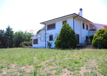 Casa all\'aperto - Villa Via Arturo Pompeato Luchini, Fiumicino - foto 46