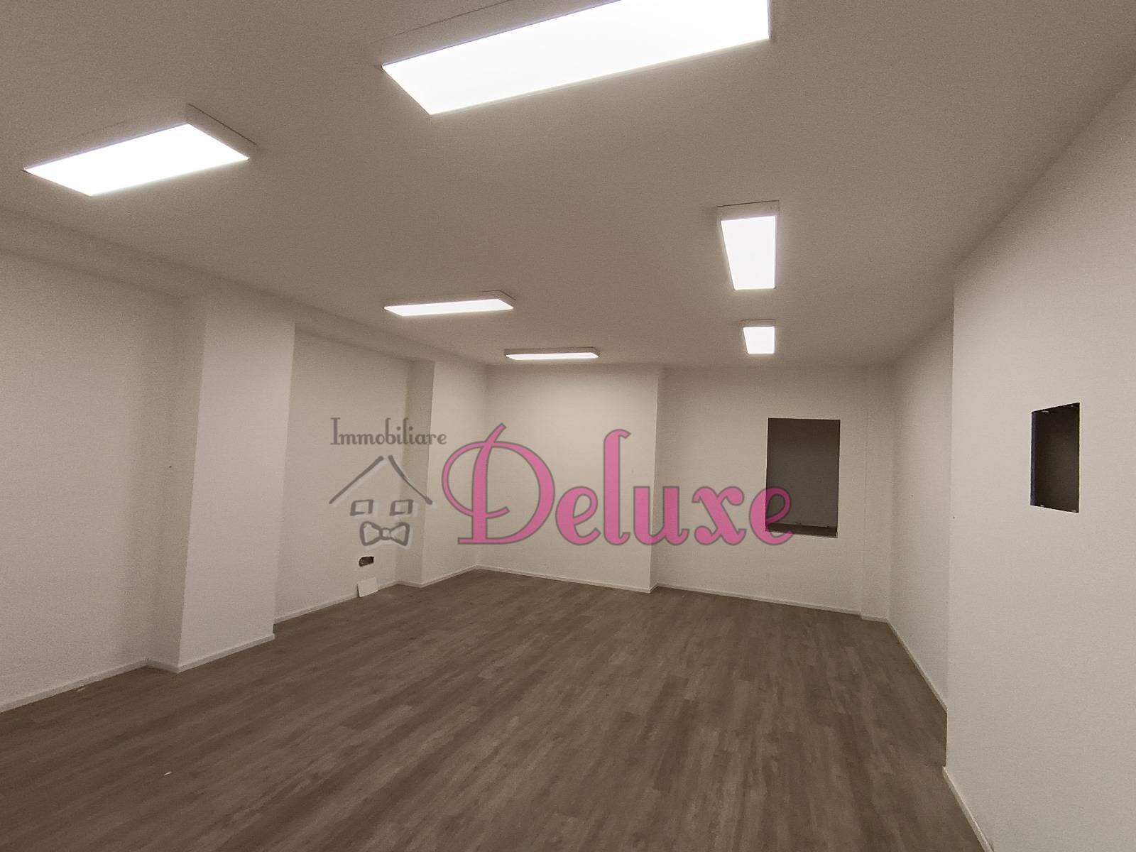 Foto 3 - Locale Commerciale via Roma, Macerata - foto 3