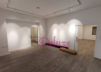 Foto 2 - Locale Commerciale via Roma, Macerata - foto 2