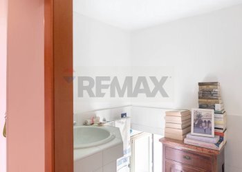 Bagno - Trilocale Via Eurialo
 
17A, Napoli - foto 29