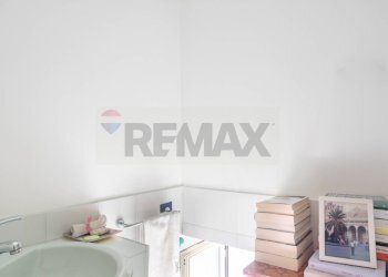 Bagno - Trilocale Via Eurialo
 
17A, Napoli - foto 30