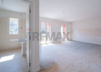 Stanza vuota - Quadrilocale Langhirano - foto 11