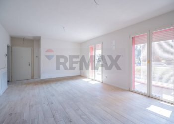 Stanza vuota - Quadrilocale Langhirano - foto 12