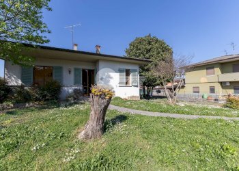 Foto 2 - Villa Giacomo Matteotti
 
8, Cigole - foto 2