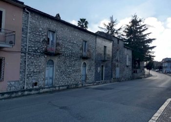 Edificio all\'aperto - Casa indipendente Santi Cosma e Damiano - foto 2