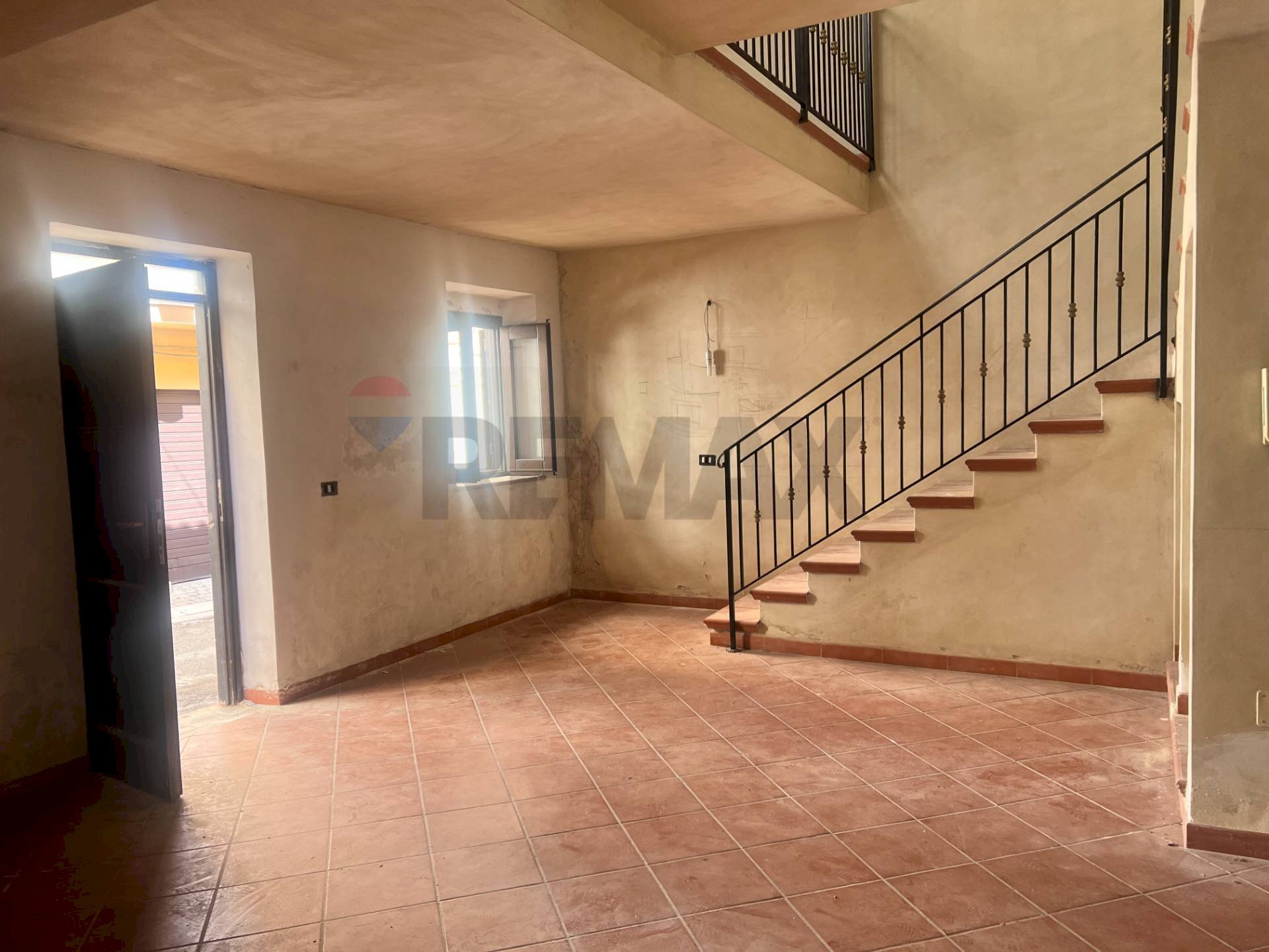 Scale - Casa indipendente via San Michele
 
18, Altavilla Milicia - foto 1
