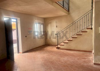 Scale - Casa indipendente via San Michele
 
18, Altavilla Milicia - foto 1