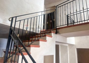 Scale - Casa indipendente via San Michele
 
18, Altavilla Milicia - foto 11