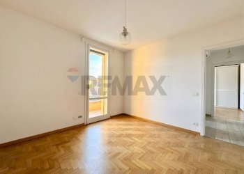 Stanza vuota - Trilocale via Deledda
 
6, Reggio nell'Emilia - foto 17