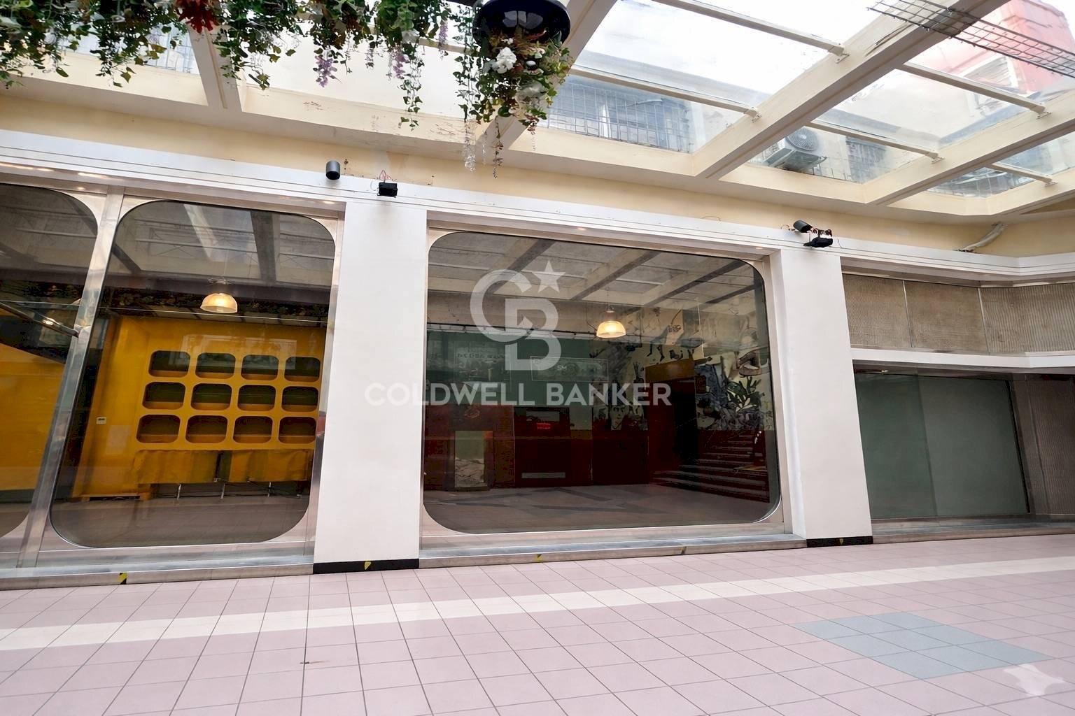 Foto 2 - Commercial Premises Piazza Tre Martiri
19, Rimini - photo 2