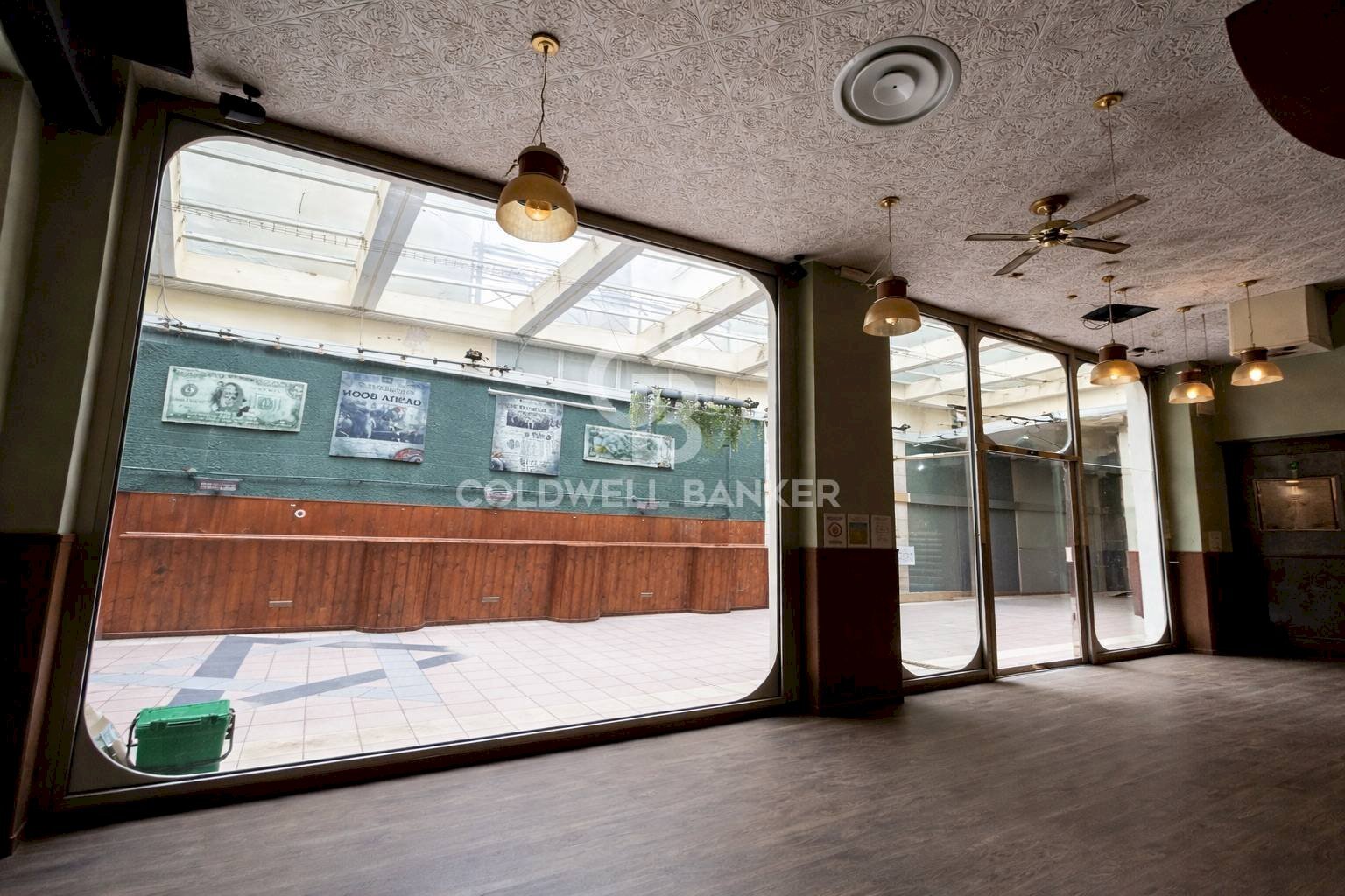 Foto 3 - Commercial Premises Piazza Tre Martiri
19, Rimini - photo 3