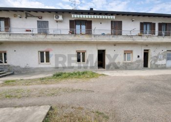 Casa all\'aperto - Three-room apartment Frazione Fornaci
 
86, Fagnano Olona - photo 1