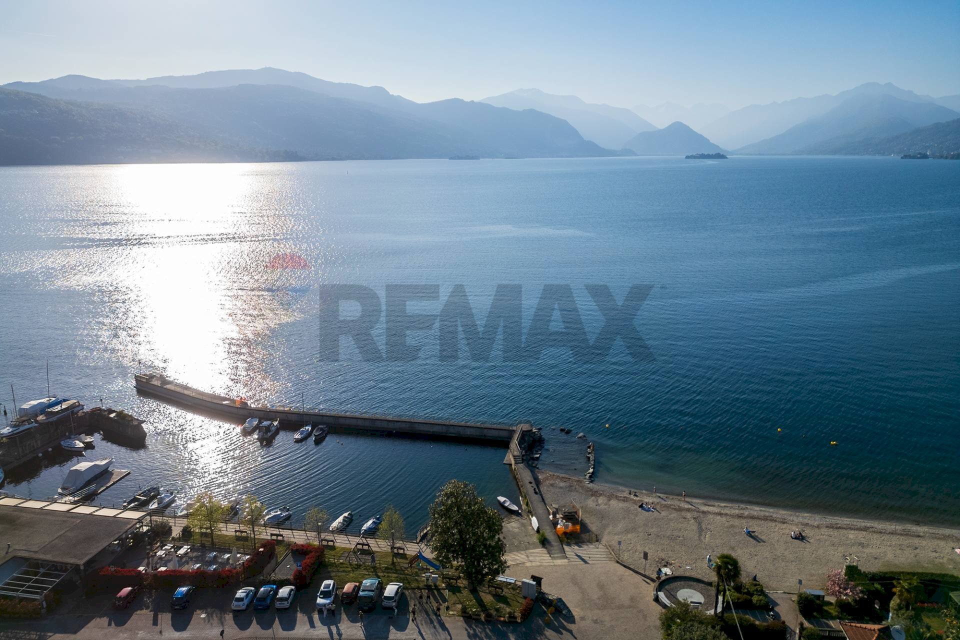 Vista dell\'acqua - Villa Via Roncaccio
 
4, Laveno-Mombello - foto 3