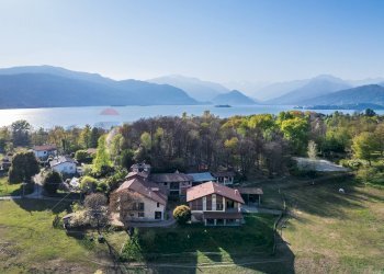 Vista delle montagne - Villa Via Roncaccio
 
4, Laveno-Mombello - foto 1