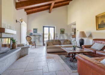 Soggiorno - Villa Via Roncaccio
 
4, Laveno-Mombello - foto 14