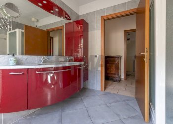 Bagno - Villa Via Roncaccio
 
4, Laveno-Mombello - foto 20