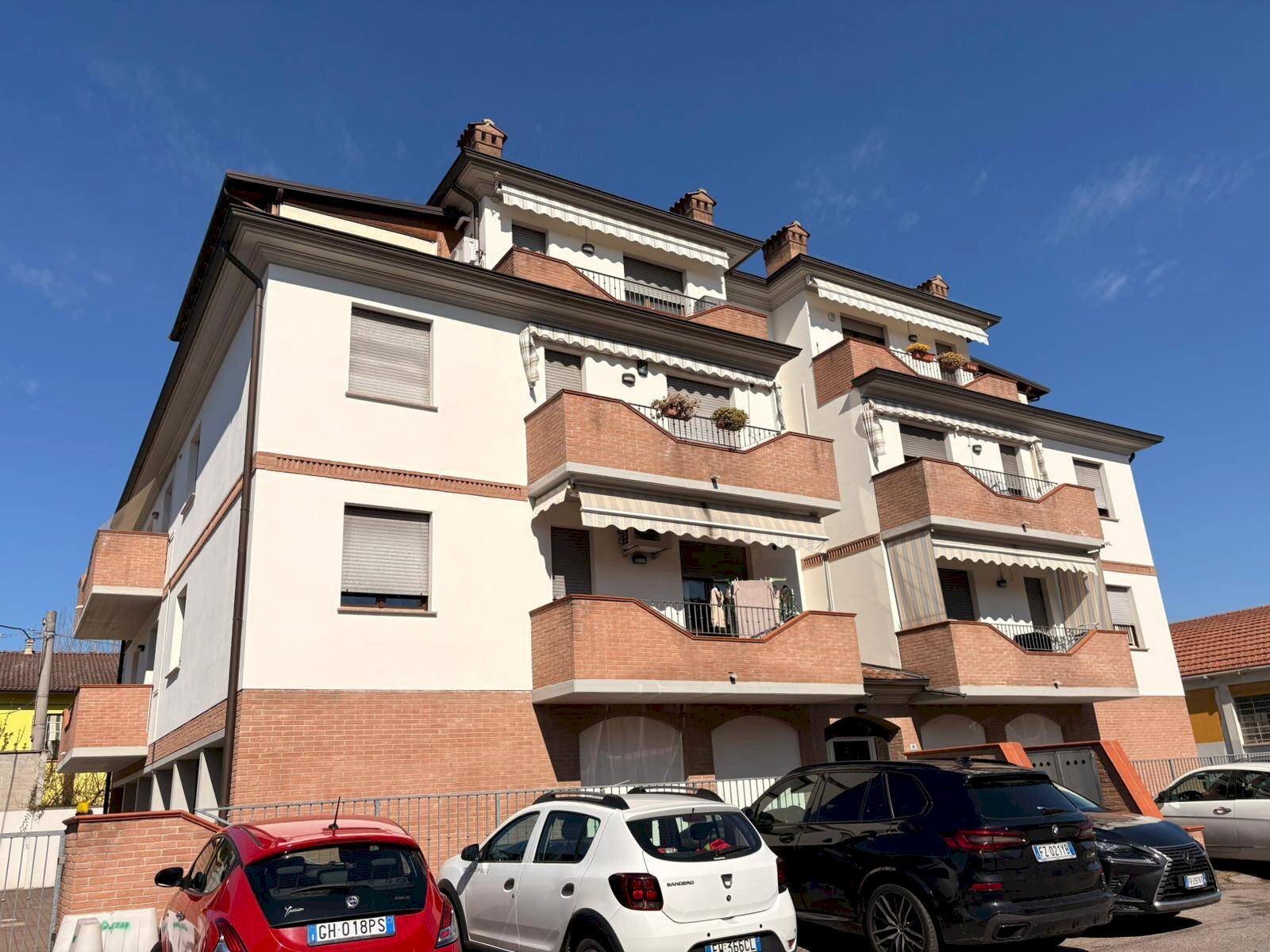 Foto 1 - Trilocale VIA PIAVE
 
15, Castelfranco Emilia - foto 1