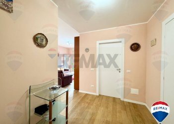 Hall / corridoio - Three-room apartment Milano - photo 6