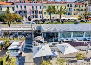 Edificio all\'aperto - Commercial Premises via XX settembre
 
153, Ospedaletti - photo 10