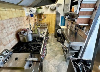 Cucina - Commercial Premises via XX settembre
 
153, Ospedaletti - photo 31