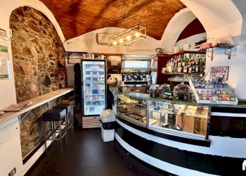 Dispensa di stoccaggio - Bar Tavola Calda - Fredda piazza IV Novembre
 
1, Ospedaletti - foto 15