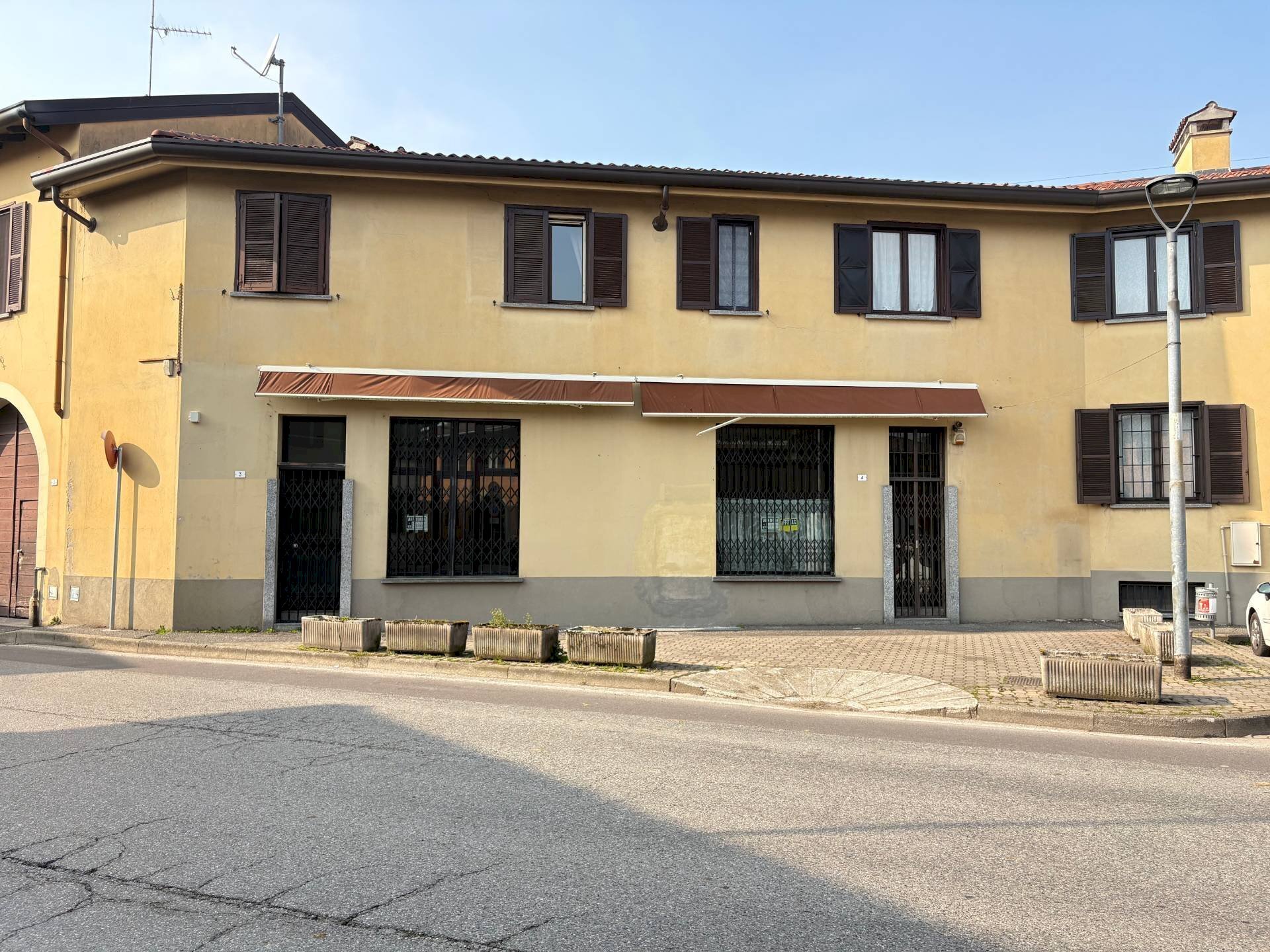 Foto 1 - Commercial Premises piazza cavour
 
4, Bussero - photo 1