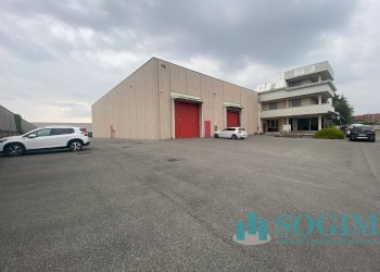 Foto 9 - Capannone Via Virgilio
 
6, Giussano - foto 9