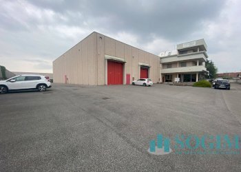 Foto 12 - Capannone Via Virgilio
 
6, Giussano - foto 12