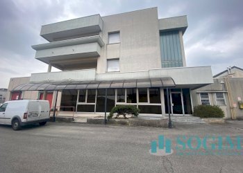 Foto 19 - Capannone Via Virgilio
 
6, Giussano - foto 19