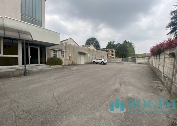 Foto 20 - Capannone Via Virgilio
 
6, Giussano - foto 20