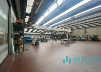 Foto 32 - Capannone Via Virgilio
 
6, Giussano - foto 32