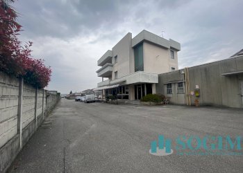 Foto 39 - Capannone Via Virgilio
 
6, Giussano - foto 39