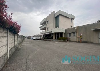 Foto 40 - Capannone Via Virgilio
 
6, Giussano - foto 40
