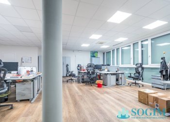 Foto 79 - Capannone Via Virgilio
 
6, Giussano - foto 79