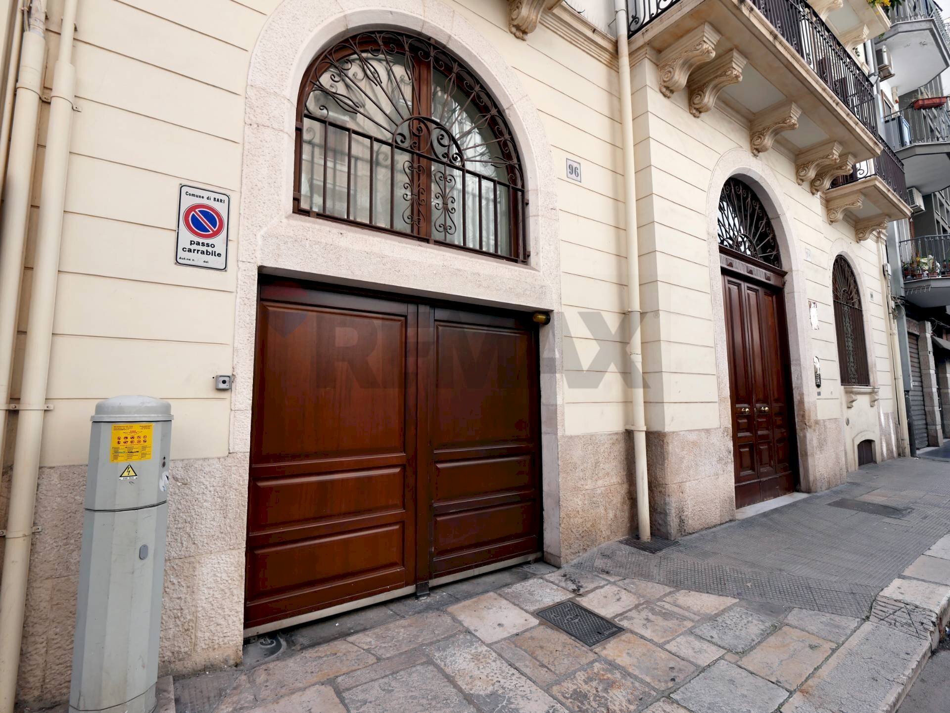 Edificio all\'aperto - Trilocale Via Scipione Crisanzio
 
98, Bari - foto 2