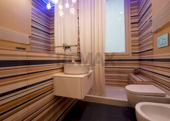 Bagno - Trilocale Via Scipione Crisanzio
 
98, Bari - foto 12