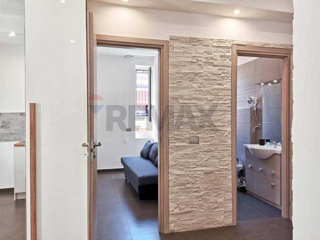 Hall / corridoio - Trilocale Via Dante Alighieri
 
467, Bari - foto 3